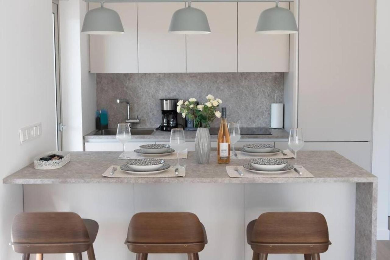 Bright Apartment In The New Building Atenas Exterior foto